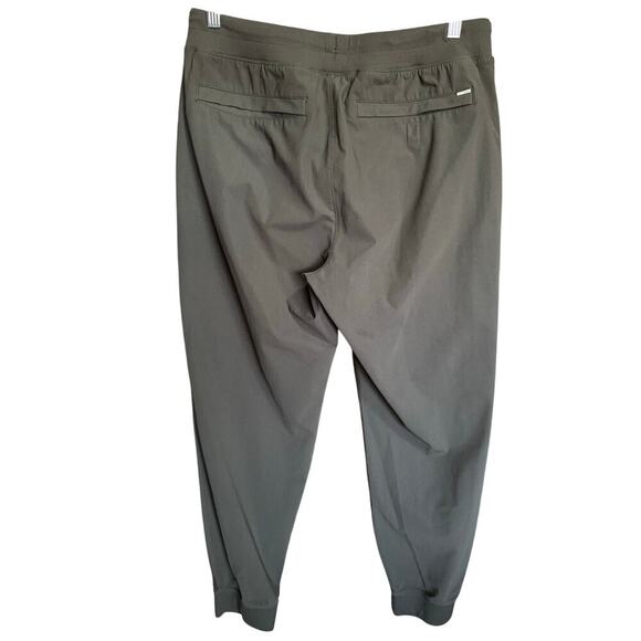 Vuori New Meta Jogger Pants Classic Fit Tapered Leg Stretch Olive Green Size XL - Picture 6 of 12